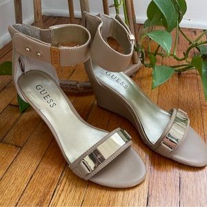 Guess wedges